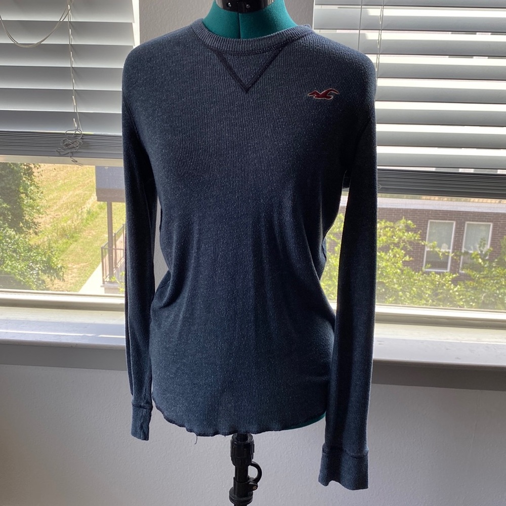 Men’s blue Hollister sweater